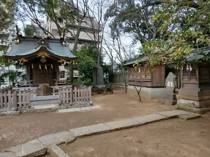 意富比神社の{uncategorized: "未分類", other: "その他", undefined: "問題あり", building: "その他建物", grave: "お墓", sacred_gate: "鳥居", guardian: "狛犬", statue: "像", buddha: "仏像", history: "歴史", nature: "自然", garden: "庭園", animal: "動物", pagoda: "塔", temizu: "手水舎", mountain_gate: "山門・神門", sanctuary: "本殿・本堂", subordinate: "末社・摂社", art: "芸術", scenery: "景色", jizo: "地蔵", ema: "絵馬", goshuin: "御朱印", omikuji: "おみくじ", items: "授与品その他", amulet: "お守り", goshuincho: "御朱印帳", eats: "食事", festival: "お祭り", votive_dance: "神楽", shichigosan: "七五三参", wedding: "結婚式", experience: "体験その他", initially: "初詣", around: "周辺", anti_infection: "感染症対策"}
