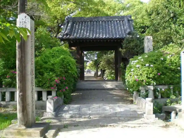 大依羅神社の山門・神門