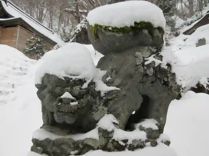 戸隠神社奥社の狛犬