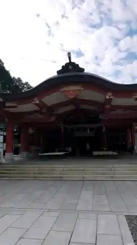 石鎚神社 口之宮 本社の{uncategorized: "未分類", other: "その他", undefined: "問題あり", building: "その他建物", grave: "お墓", sacred_gate: "鳥居", guardian: "狛犬", statue: "像", buddha: "仏像", history: "歴史", nature: "自然", garden: "庭園", animal: "動物", pagoda: "塔", temizu: "手水舎", mountain_gate: "山門・神門", sanctuary: "本殿・本堂", subordinate: "末社・摂社", art: "芸術", scenery: "景色", jizo: "地蔵", ema: "絵馬", goshuin: "御朱印", omikuji: "おみくじ", items: "授与品その他", amulet: "お守り", goshuincho: "御朱印帳", eats: "食事", festival: "お祭り", votive_dance: "神楽", shichigosan: "七五三参", wedding: "結婚式", experience: "体験その他", initially: "初詣", around: "周辺", anti_infection: "感染症対策"}