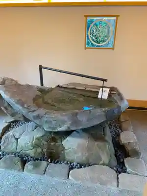 星川杉山神社の手水舎