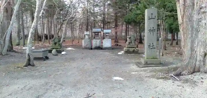 千歳神社の末社・摂社