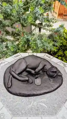 駒込妙義神社の像