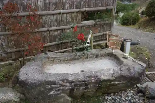 如意輪寺(市原観音)の手水舎