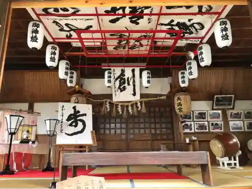 鴨島八幡神社の本殿・本堂