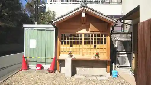 お首地蔵尊の本殿・本堂