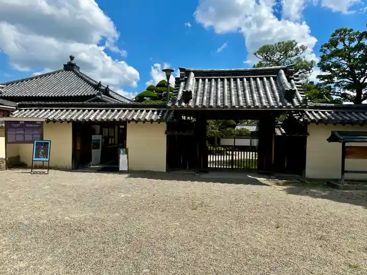 中宮寺(奈良県)