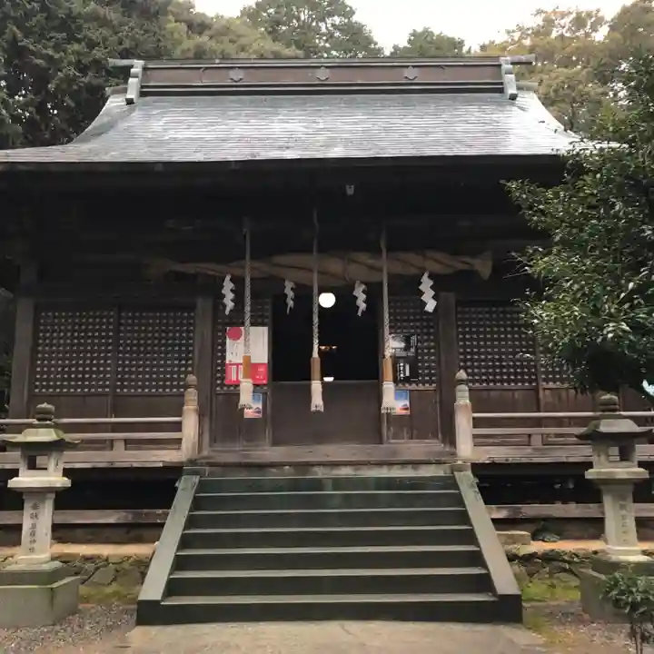 草薙神社の本殿・本堂