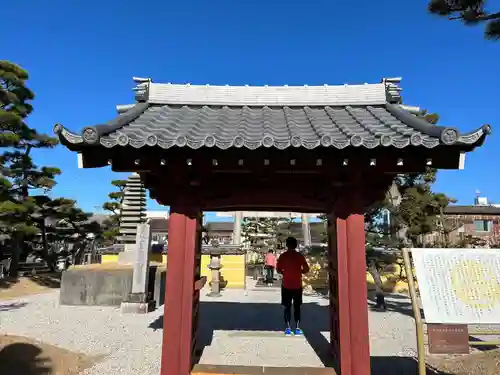 松應寺の山門