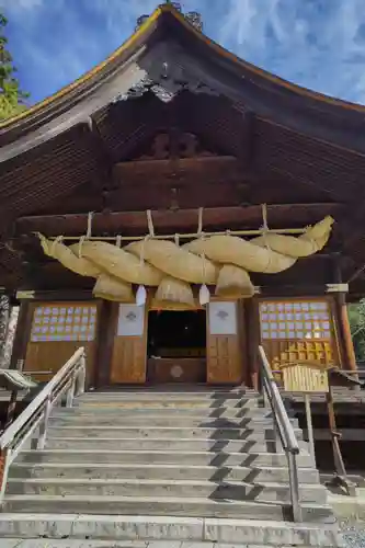 諏訪大社下社秋宮(長野県)