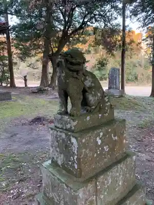 稲荷神社の狛犬