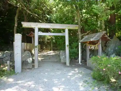 松下社の鳥居