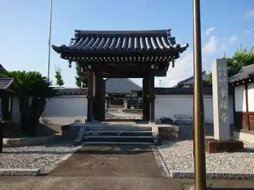 幸福寺の山門