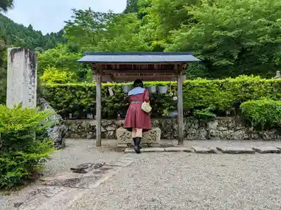 阿弥陀寺の手水舎