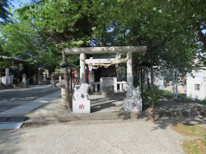 (芝生)浅間神社の鳥居