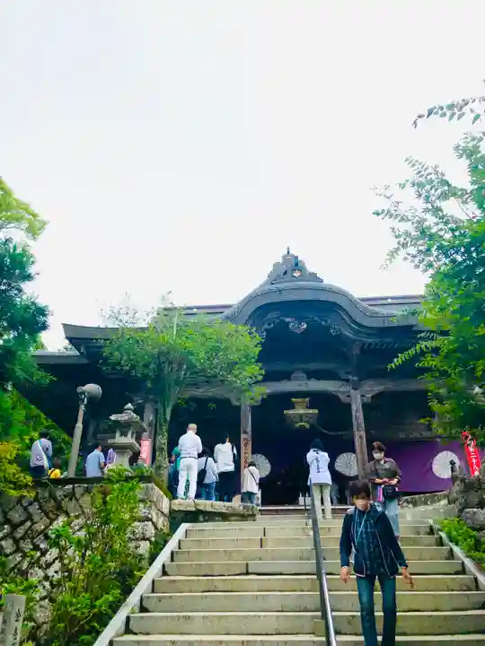 成相寺の本殿・本堂