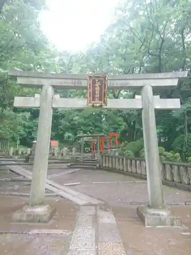 根津神社の鳥居