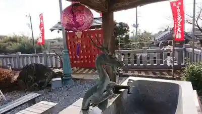 寺岡山元三大師の手水舎