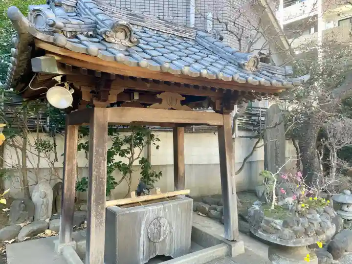 成就院の{uncategorized: "未分類", other: "その他", undefined: "問題あり", building: "その他建物", grave: "お墓", sacred_gate: "鳥居", guardian: "狛犬", statue: "像", buddha: "仏像", history: "歴史", nature: "自然", garden: "庭園", animal: "動物", pagoda: "塔", temizu: "手水舎", mountain_gate: "山門・神門", sanctuary: "本殿・本堂", subordinate: "末社・摂社", art: "芸術", scenery: "景色", jizo: "地蔵", ema: "絵馬", goshuin: "御朱印", omikuji: "おみくじ", items: "授与品その他", amulet: "お守り", goshuincho: "御朱印帳", eats: "食事", festival: "お祭り", votive_dance: "神楽", shichigosan: "七五三参", wedding: "結婚式", experience: "体験その他", initially: "初詣", around: "周辺", anti_infection: "感染症対策"}