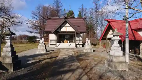 上更別神社の本殿