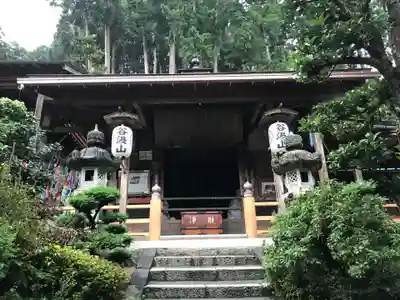 華厳寺の本殿・本堂