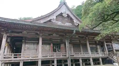 青岸渡寺の本殿・本堂