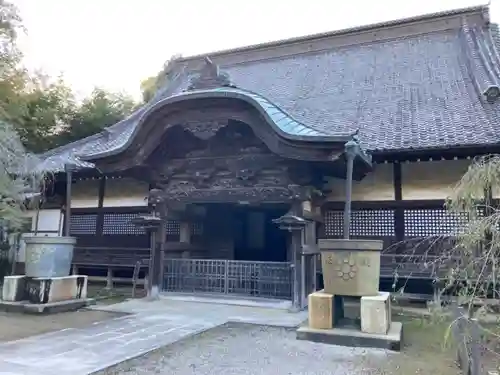 観福寺の本殿・本堂