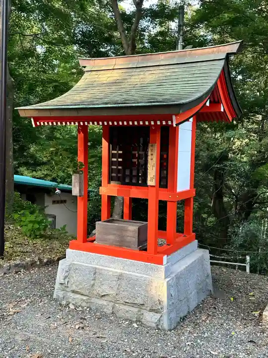 柏原八幡宮の{uncategorized: "未分類", other: "その他", undefined: "問題あり", building: "その他建物", grave: "お墓", sacred_gate: "鳥居", guardian: "狛犬", statue: "像", buddha: "仏像", history: "歴史", nature: "自然", garden: "庭園", animal: "動物", pagoda: "塔", temizu: "手水舎", mountain_gate: "山門・神門", sanctuary: "本殿・本堂", subordinate: "末社・摂社", art: "芸術", scenery: "景色", jizo: "地蔵", ema: "絵馬", goshuin: "御朱印", omikuji: "おみくじ", items: "授与品その他", amulet: "お守り", goshuincho: "御朱印帳", eats: "食事", festival: "お祭り", votive_dance: "神楽", shichigosan: "七五三参", wedding: "結婚式", experience: "体験その他", initially: "初詣", around: "周辺", anti_infection: "感染症対策"}