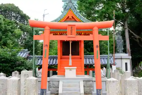 多治速比売神社の末社