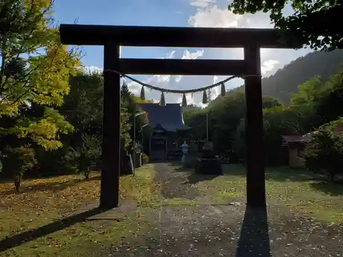 美国神社の鳥居