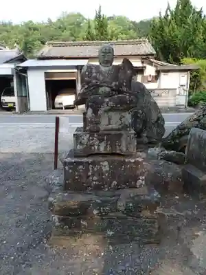 建神社の仏像
