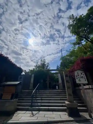 堀越神社の{uncategorized: "未分類", other: "その他", undefined: "問題あり", building: "その他建物", grave: "お墓", sacred_gate: "鳥居", guardian: "狛犬", statue: "像", buddha: "仏像", history: "歴史", nature: "自然", garden: "庭園", animal: "動物", pagoda: "塔", temizu: "手水舎", mountain_gate: "山門・神門", sanctuary: "本殿・本堂", subordinate: "末社・摂社", art: "芸術", scenery: "景色", jizo: "地蔵", ema: "絵馬", goshuin: "御朱印", omikuji: "おみくじ", items: "授与品その他", amulet: "お守り", goshuincho: "御朱印帳", eats: "食事", festival: "お祭り", votive_dance: "神楽", shichigosan: "七五三参", wedding: "結婚式", experience: "体験その他", initially: "初詣", around: "周辺", anti_infection: "感染症対策"}