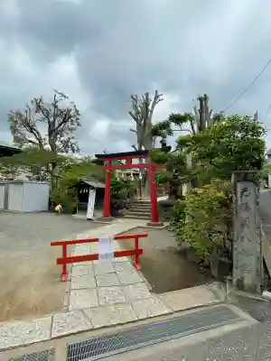 由比若宮（元鶴岡八幡宮）の{uncategorized: "未分類", other: "その他", undefined: "問題あり", building: "その他建物", grave: "お墓", sacred_gate: "鳥居", guardian: "狛犬", statue: "像", buddha: "仏像", history: "歴史", nature: "自然", garden: "庭園", animal: "動物", pagoda: "塔", temizu: "手水舎", mountain_gate: "山門・神門", sanctuary: "本殿・本堂", subordinate: "末社・摂社", art: "芸術", scenery: "景色", jizo: "地蔵", ema: "絵馬", goshuin: "御朱印", omikuji: "おみくじ", items: "授与品その他", amulet: "お守り", goshuincho: "御朱印帳", eats: "食事", festival: "お祭り", votive_dance: "神楽", shichigosan: "七五三参", wedding: "結婚式", experience: "体験その他", initially: "初詣", around: "周辺", anti_infection: "感染症対策"}