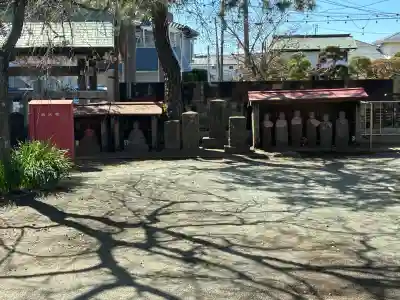 寶泉寺（宝泉寺）の{uncategorized: "未分類", other: "その他", undefined: "問題あり", building: "その他建物", grave: "お墓", sacred_gate: "鳥居", guardian: "狛犬", statue: "像", buddha: "仏像", history: "歴史", nature: "自然", garden: "庭園", animal: "動物", pagoda: "塔", temizu: "手水舎", mountain_gate: "山門・神門", sanctuary: "本殿・本堂", subordinate: "末社・摂社", art: "芸術", scenery: "景色", jizo: "地蔵", ema: "絵馬", goshuin: "御朱印", omikuji: "おみくじ", items: "授与品その他", amulet: "お守り", goshuincho: "御朱印帳", eats: "食事", festival: "お祭り", votive_dance: "神楽", shichigosan: "七五三参", wedding: "結婚式", experience: "体験その他", initially: "初詣", around: "周辺", anti_infection: "感染症対策"}