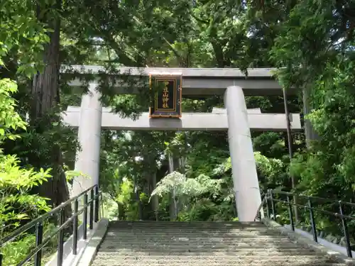 伊豆山神社の鳥居