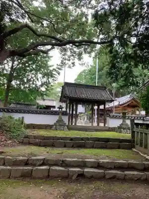八幡宮(八幡町)の山門・神門