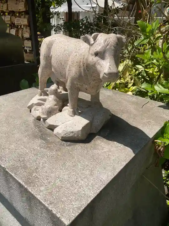 比々多神社の狛犬