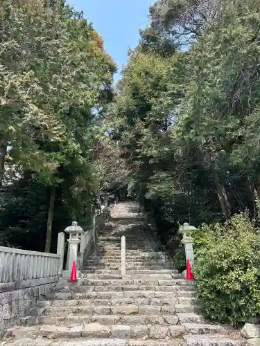 長命寺の{uncategorized: "未分類", other: "その他", undefined: "問題あり", building: "その他建物", grave: "お墓", sacred_gate: "鳥居", guardian: "狛犬", statue: "像", buddha: "仏像", history: "歴史", nature: "自然", garden: "庭園", animal: "動物", pagoda: "塔", temizu: "手水舎", mountain_gate: "山門・神門", sanctuary: "本殿・本堂", subordinate: "末社・摂社", art: "芸術", scenery: "景色", jizo: "地蔵", ema: "絵馬", goshuin: "御朱印", omikuji: "おみくじ", items: "授与品その他", amulet: "お守り", goshuincho: "御朱印帳", eats: "食事", festival: "お祭り", votive_dance: "神楽", shichigosan: "七五三参", wedding: "結婚式", experience: "体験その他", initially: "初詣", around: "周辺", anti_infection: "感染症対策"}