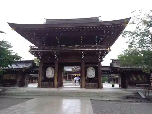 寒川神社の山門・神門