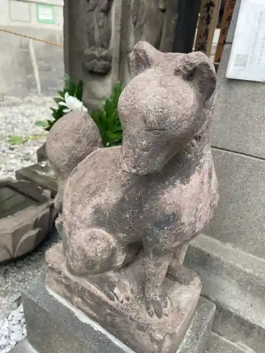 通元院(瘡守稲荷)の{uncategorized: "未分類", other: "その他", undefined: "問題あり", building: "その他建物", grave: "お墓", sacred_gate: "鳥居", guardian: "狛犬", statue: "像", buddha: "仏像", history: "歴史", nature: "自然", garden: "庭園", animal: "動物", pagoda: "塔", temizu: "手水舎", mountain_gate: "山門・神門", sanctuary: "本殿・本堂", subordinate: "末社・摂社", art: "芸術", scenery: "景色", jizo: "地蔵", ema: "絵馬", goshuin: "御朱印", omikuji: "おみくじ", items: "授与品その他", amulet: "お守り", goshuincho: "御朱印帳", eats: "食事", festival: "お祭り", votive_dance: "神楽", shichigosan: "七五三参", wedding: "結婚式", experience: "体験その他", initially: "初詣", around: "周辺", anti_infection: "感染症対策"}