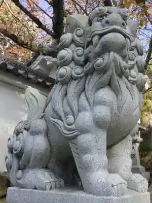 岩屋神社の狛犬