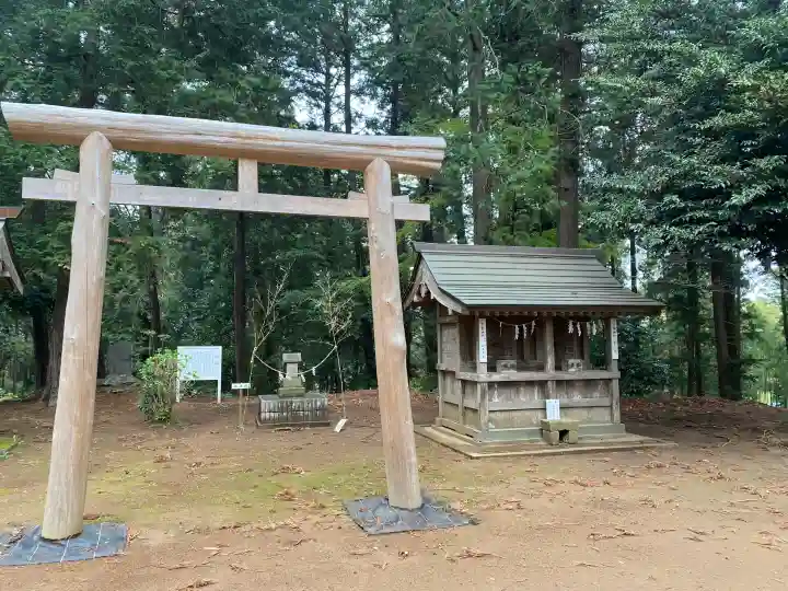 山倉大神の{uncategorized: "未分類", other: "その他", undefined: "問題あり", building: "その他建物", grave: "お墓", sacred_gate: "鳥居", guardian: "狛犬", statue: "像", buddha: "仏像", history: "歴史", nature: "自然", garden: "庭園", animal: "動物", pagoda: "塔", temizu: "手水舎", mountain_gate: "山門・神門", sanctuary: "本殿・本堂", subordinate: "末社・摂社", art: "芸術", scenery: "景色", jizo: "地蔵", ema: "絵馬", goshuin: "御朱印", omikuji: "おみくじ", items: "授与品その他", amulet: "お守り", goshuincho: "御朱印帳", eats: "食事", festival: "お祭り", votive_dance: "神楽", shichigosan: "七五三参", wedding: "結婚式", experience: "体験その他", initially: "初詣", around: "周辺", anti_infection: "感染症対策"}