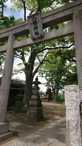 八幡橋八幡神社の鳥居