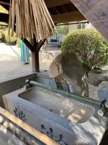 林神社の手水舎