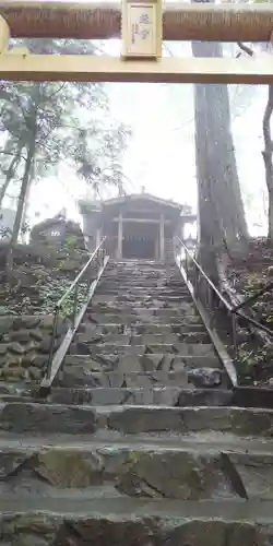 三峯神社の末社