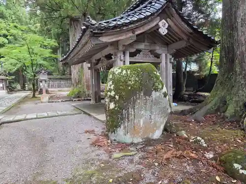 雄山神社中宮祈願殿(富山県)