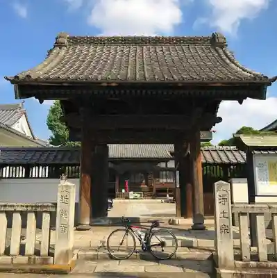 近竜寺の山門・神門