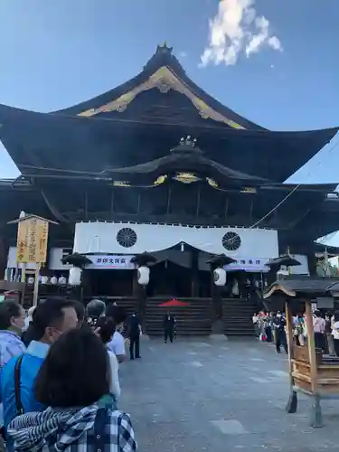 善光寺の本殿・本堂