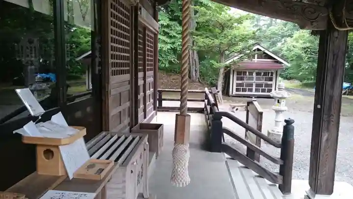義經神社の本殿・本堂