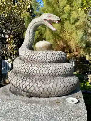 白蛇辨財天(栃木県)